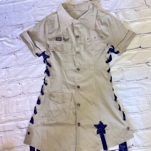 ATTENTION STRIPPERS. USO OUTFIT WITH STOCKINGS AND BELTS.